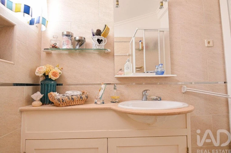 Moradia T3 para Venda em Quarteira Foto 13