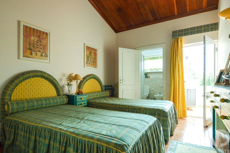 Moradia T3 para Venda em Quarteira Foto 14