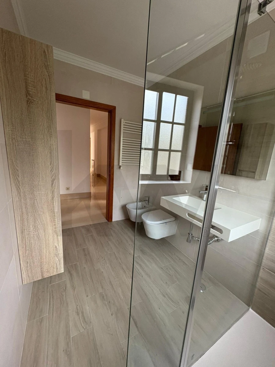 Apartamento T3 para Arrendamento em Alcabideche Foto 29