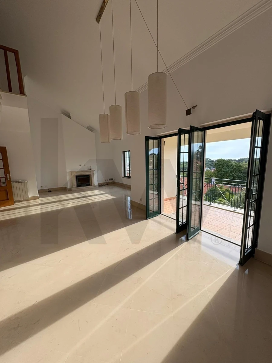 Apartamento T3 para Arrendamento em Alcabideche Foto 8