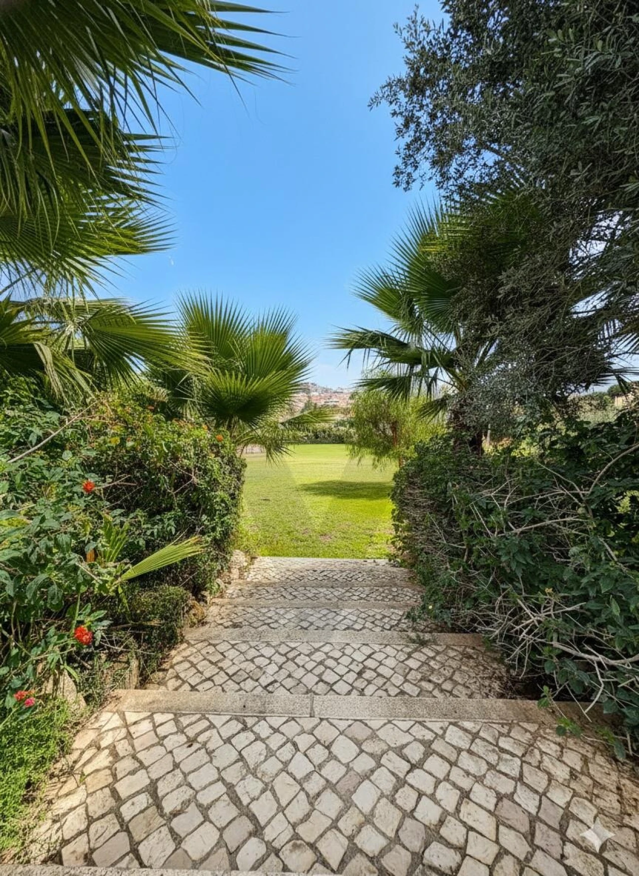 Apartamento T3 para Arrendamento em Alcabideche Foto 33