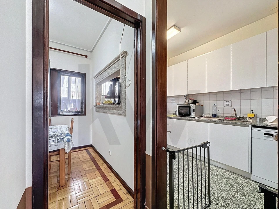 Apartamento T4 para Venda em São João da Madeira Foto 6