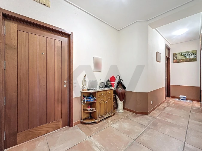 Apartamento T4 para Venda em São João da Madeira Foto 12