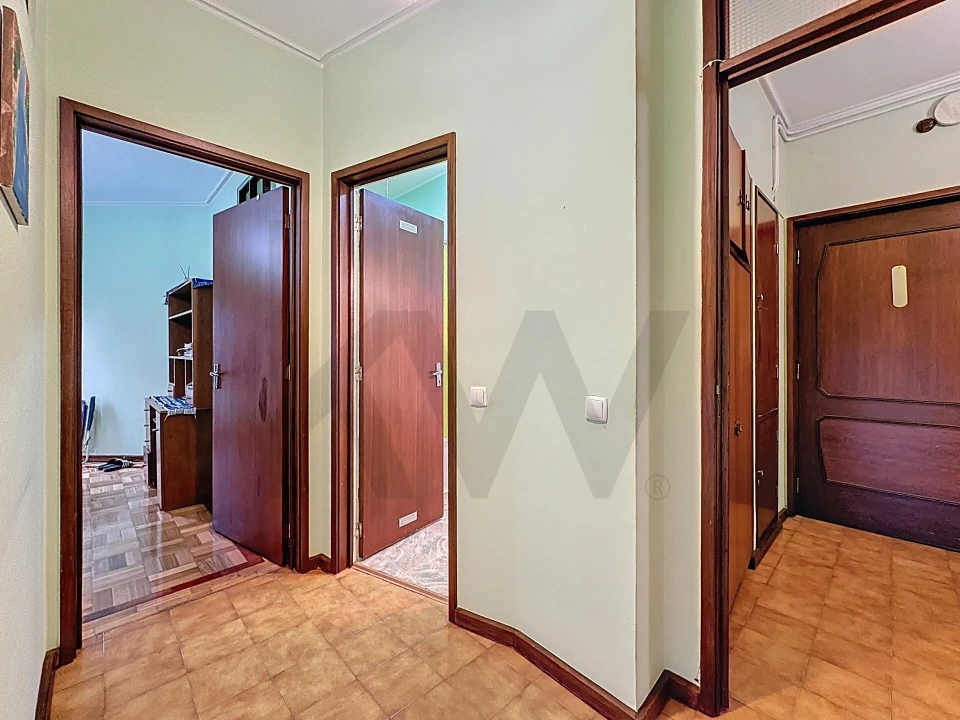 Apartamento T4 para Venda em São João da Madeira Foto 13