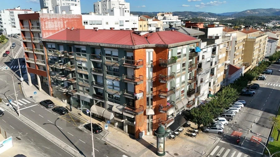 Apartamento T4 para Venda em São João da Madeira Foto 23