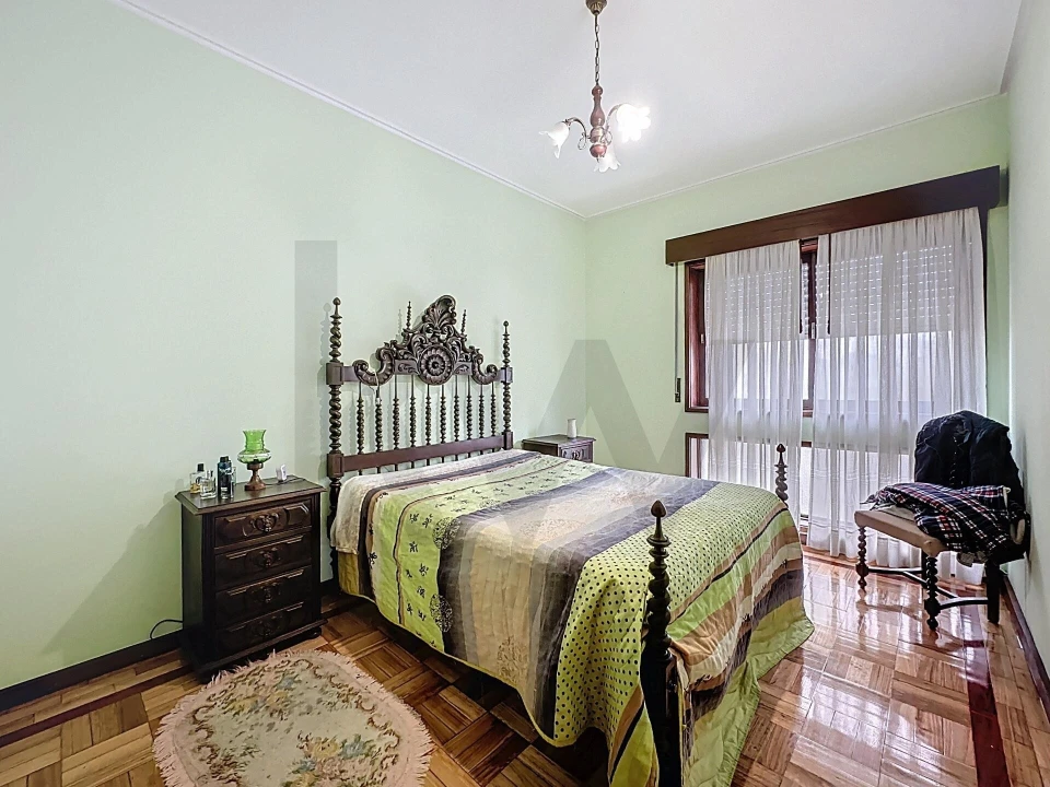 Apartamento T4 para Venda em São João da Madeira Foto 14