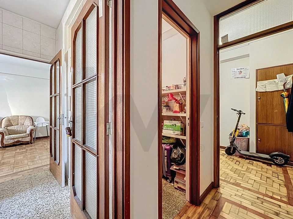 Apartamento T4 para Venda em São João da Madeira Foto 9