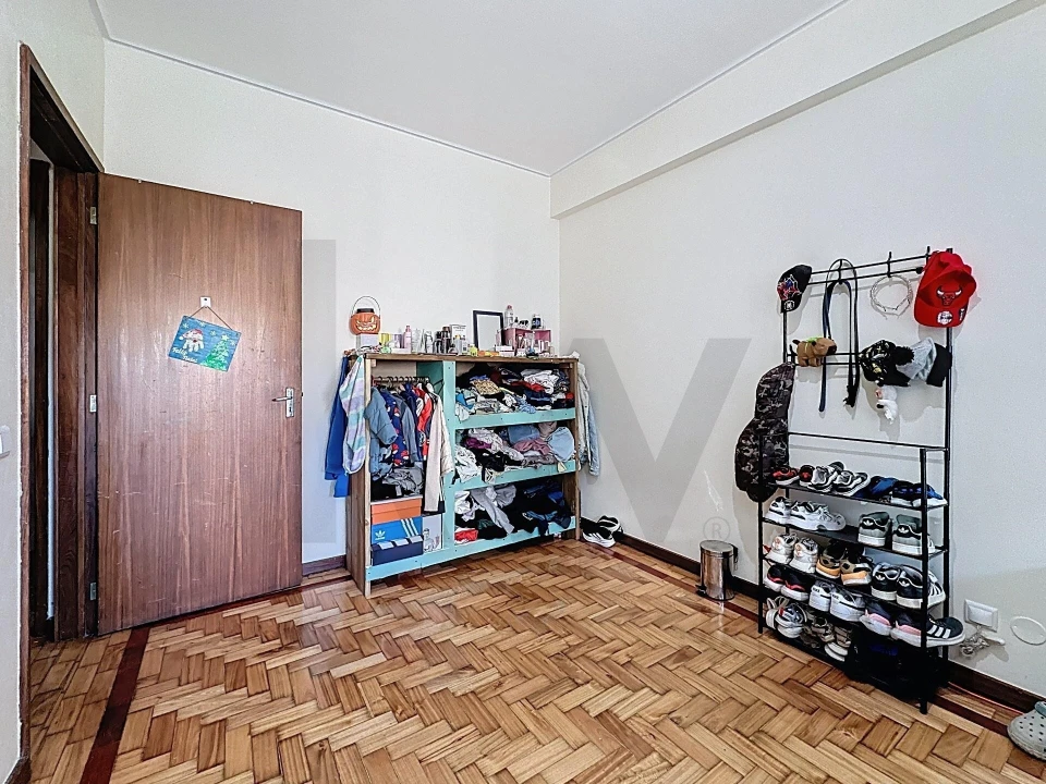 Apartamento T4 para Venda em São João da Madeira Foto 14