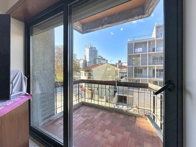 Apartamento T4 para Venda em São João da Madeira Foto 3