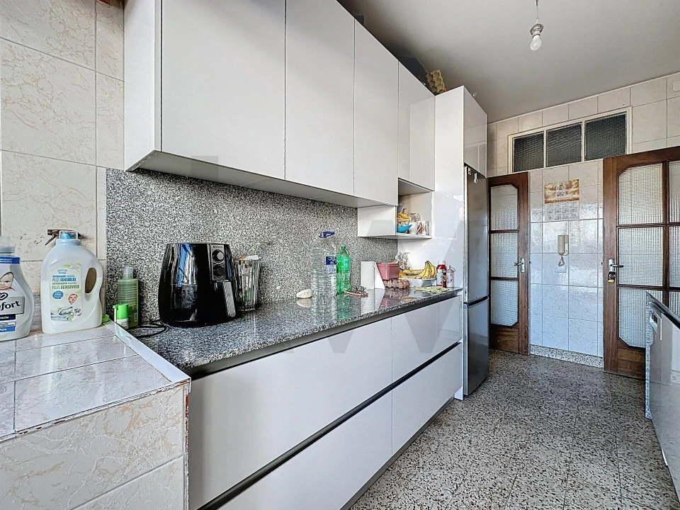 Apartamento T4 para Venda em São João da Madeira Foto 8