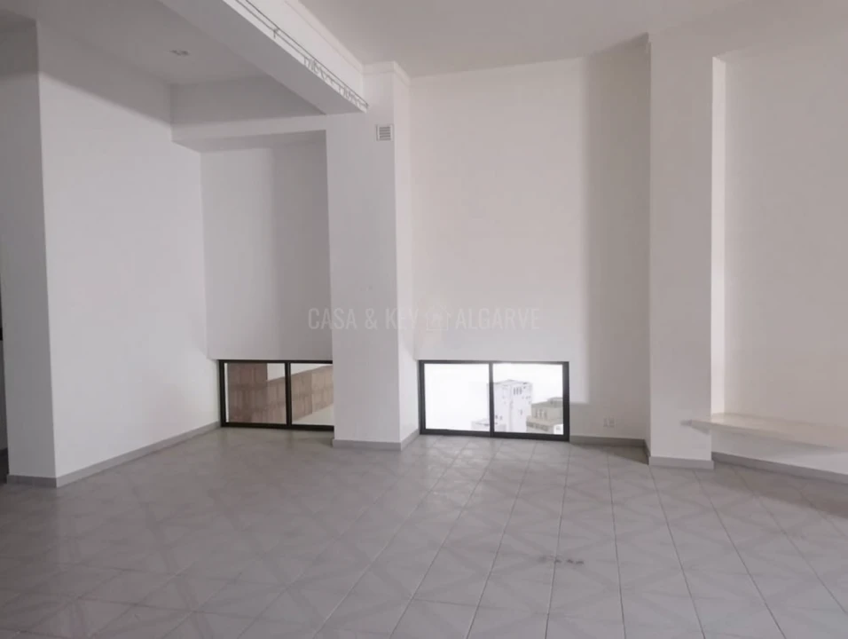 Negócio para Venda em Ferragudo Foto 3