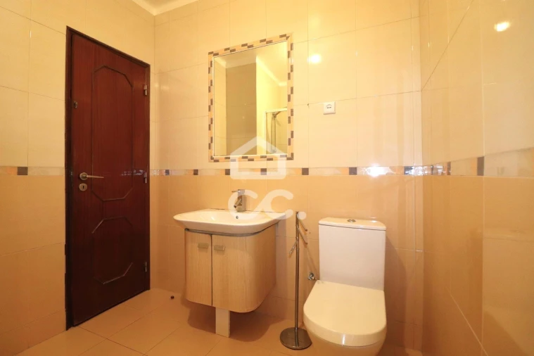 Apartamento T3 para Arrendamento em Santo Antonio dos Olivais Foto 11