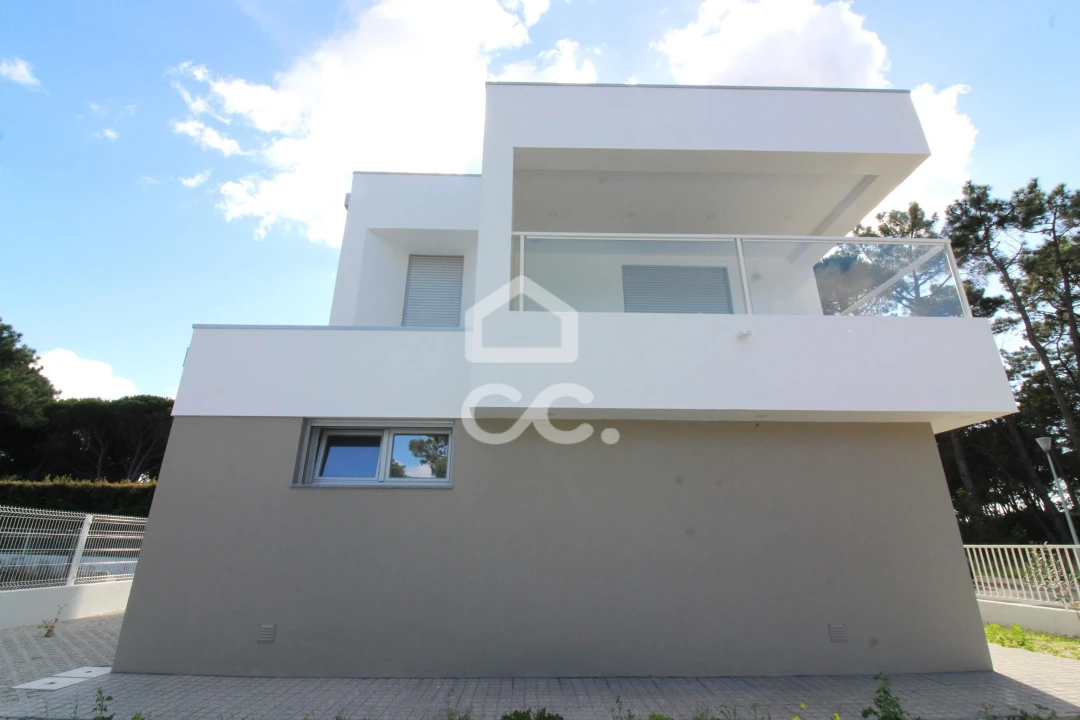 Moradia T3 para Venda em Sesimbra (Castelo) Foto 4