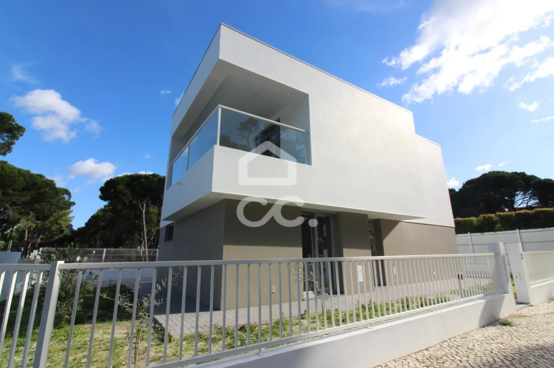 Moradia T3 para Venda em Sesimbra (Castelo) Foto 5