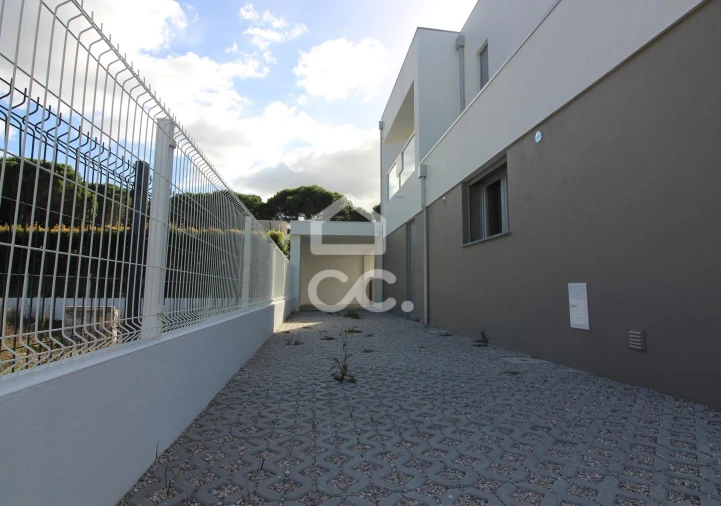 Moradia T3 para Venda em Sesimbra (Castelo) Foto 52