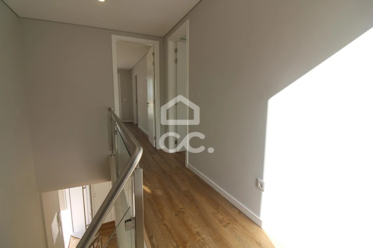 Moradia T3 para Venda em Sesimbra (Castelo) Foto 26