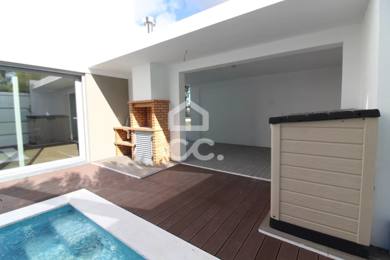 Moradia T3 para Venda em Sesimbra (Castelo) Foto 21