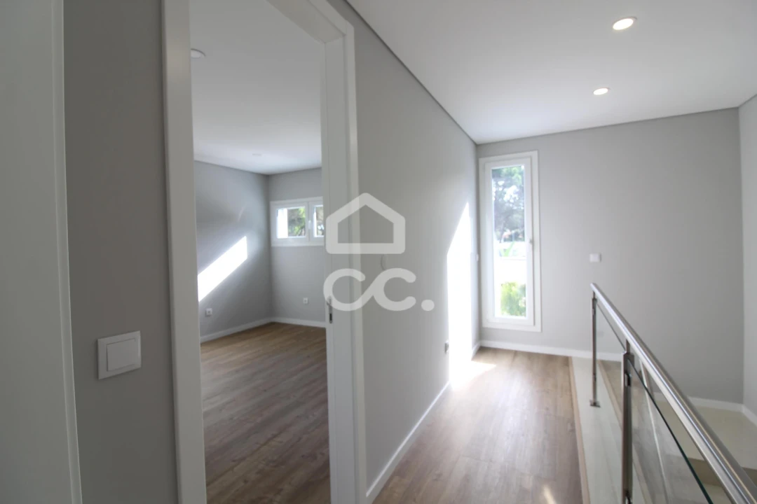 Moradia T3 para Venda em Sesimbra (Castelo) Foto 37