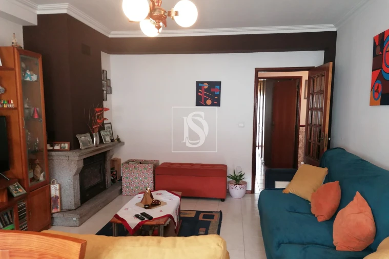 Apartamento T2 para Venda em Ranhados Foto 6