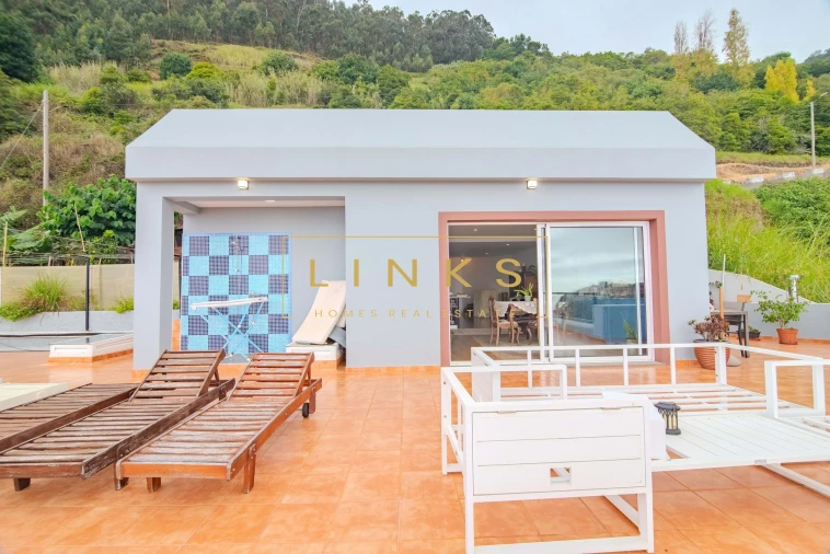 Moradia T5 para Venda em Arco da Calheta Foto 70