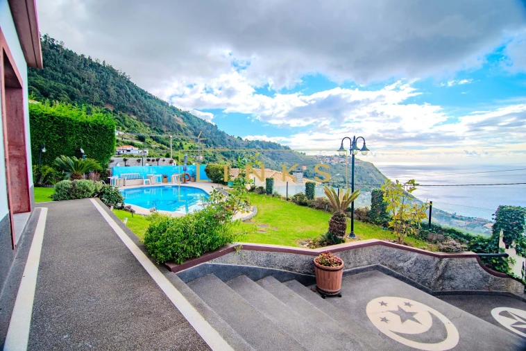 Moradia T5 para Venda em Arco da Calheta Foto 75