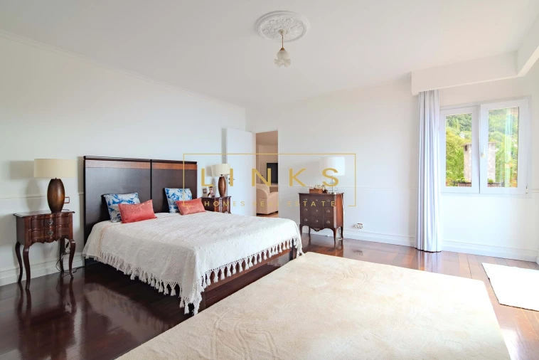 Moradia T5 para Venda em Arco da Calheta Foto 42