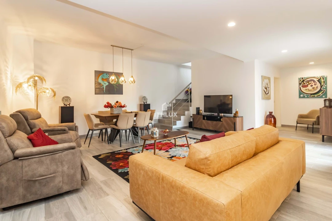 Moradia T4 para Venda em Alhos Vedros Foto 1