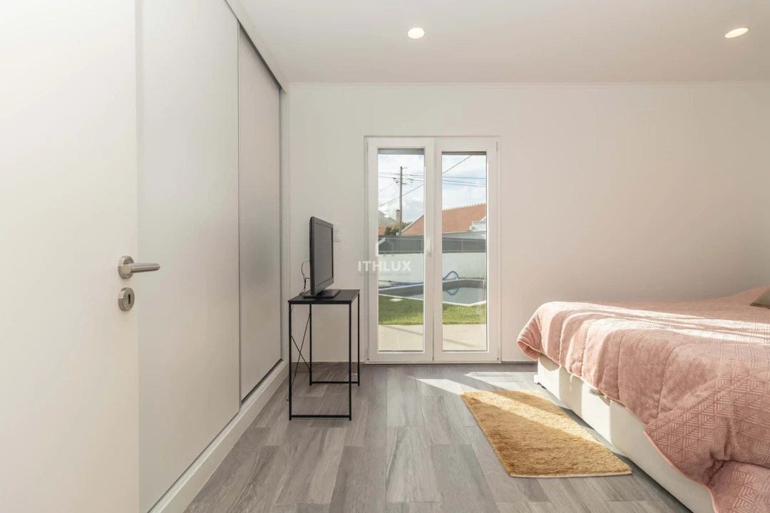 Moradia T4 para Venda em Alhos Vedros Foto 21