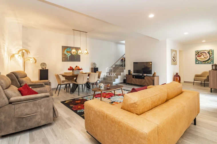 Moradia T4 para Venda em Alhos Vedros