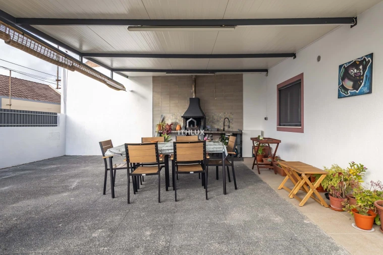 Moradia T4 para Venda em Alhos Vedros Foto 51