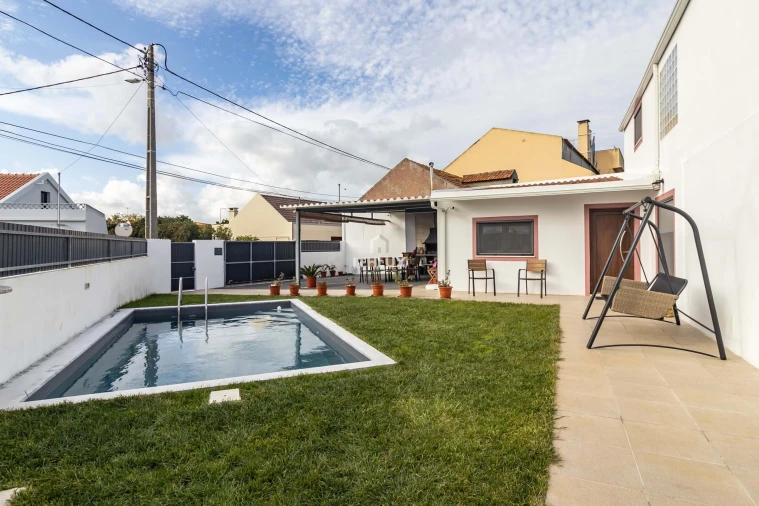 Moradia T4 para Venda em Alhos Vedros Foto 59