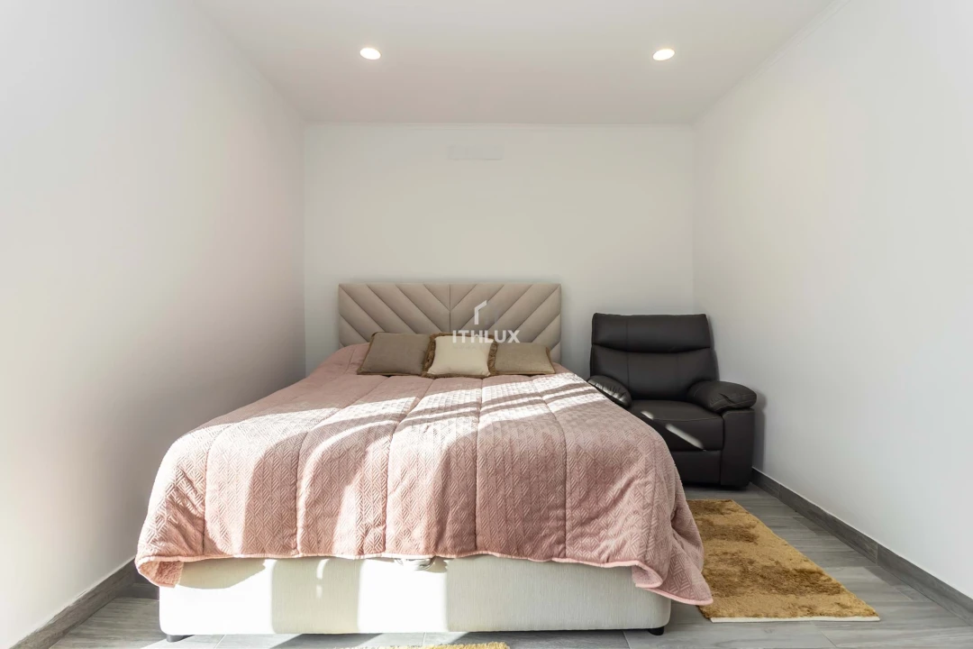 Moradia T4 para Venda em Alhos Vedros Foto 22