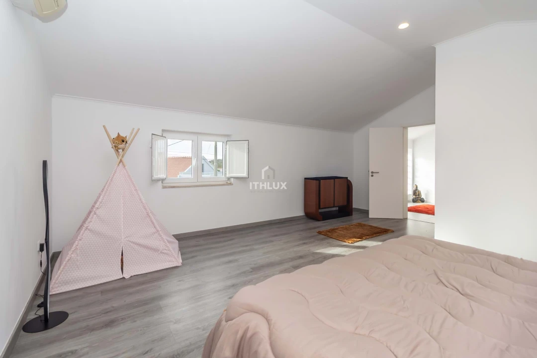 Moradia T4 para Venda em Alhos Vedros Foto 42