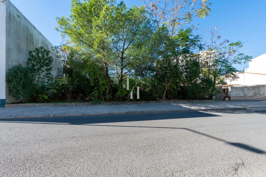 Moradia T1 para Venda em Loule (São Clemente) Foto 7