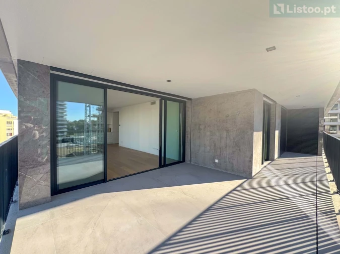 Apartamento T2 para Venda em Algés, Linda-A-Velha e Cruz Quebrada-Dafundo Foto 1