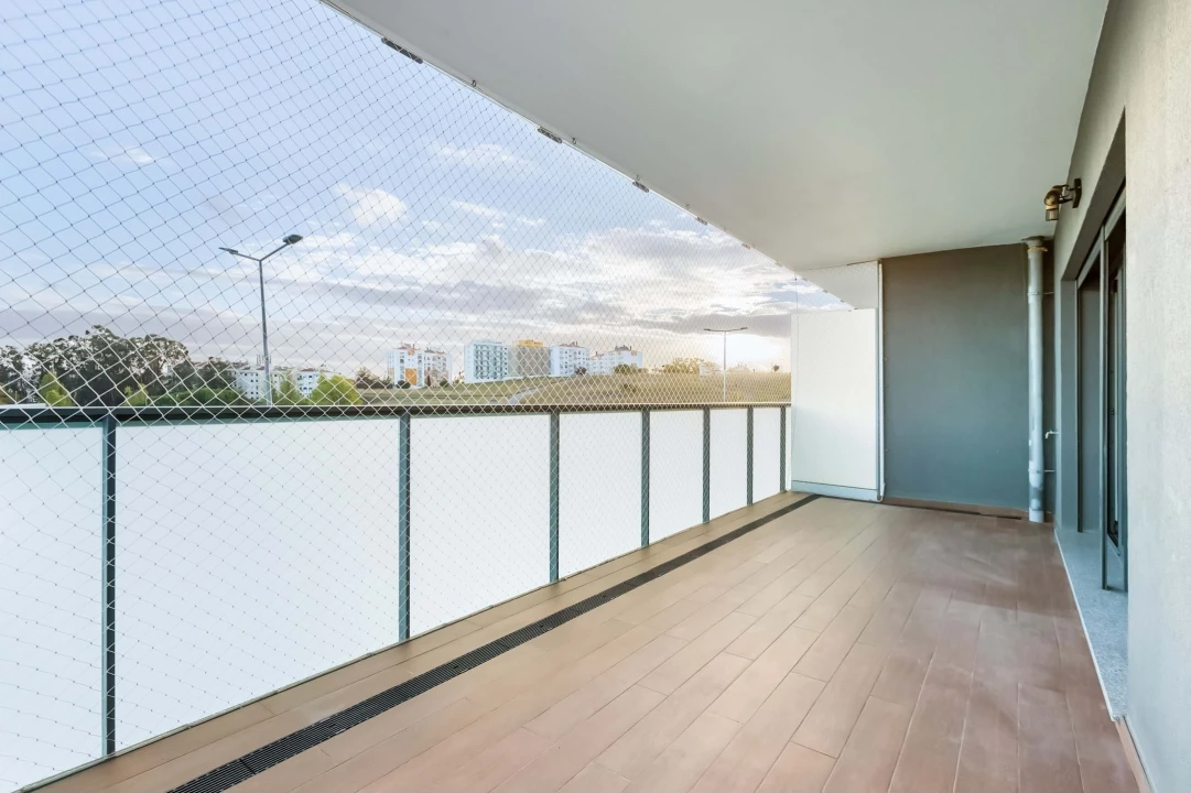 Apartamento T3 para Venda em Santo António dos Cavaleiros e Frielas Foto 24