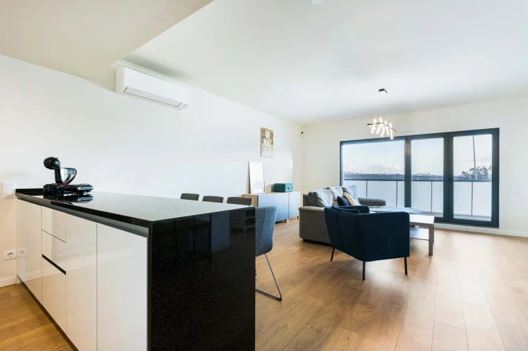 Apartamento T3 para Venda em Santo António dos Cavaleiros e Frielas Foto 5