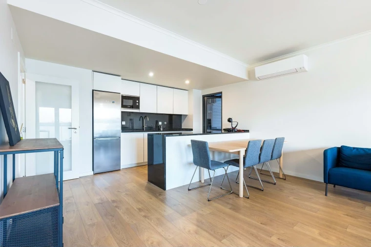 Apartamento T3 para Venda em Santo António dos Cavaleiros e Frielas Foto 7