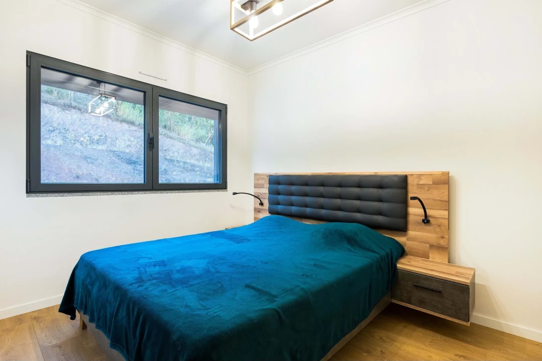 Apartamento T3 para Venda em Santo António dos Cavaleiros e Frielas Foto 19