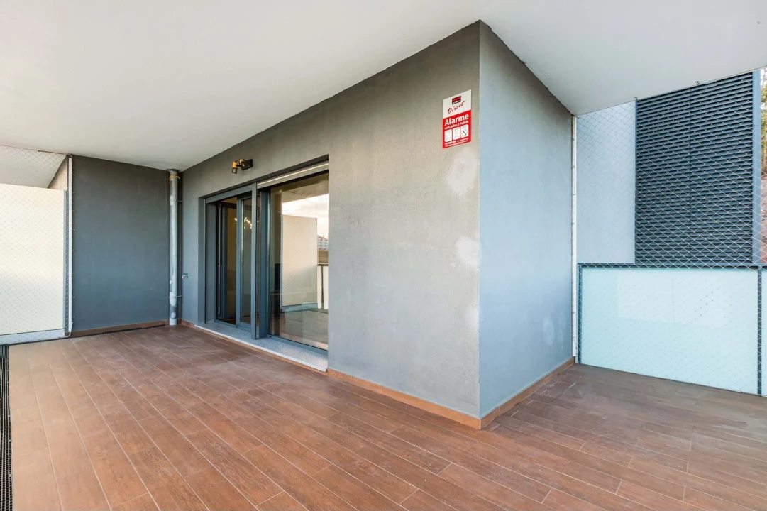 Apartamento T3 para Venda em Santo António dos Cavaleiros e Frielas Foto 23