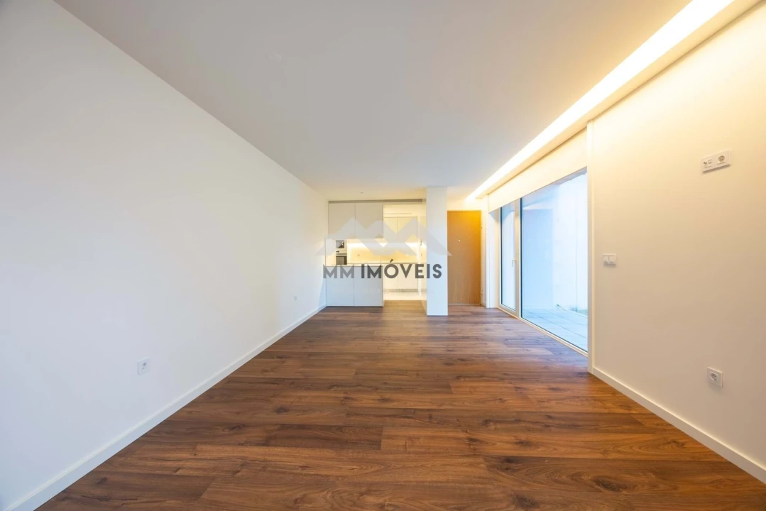 Apartamento T1 para Venda em Paranhos Foto 12