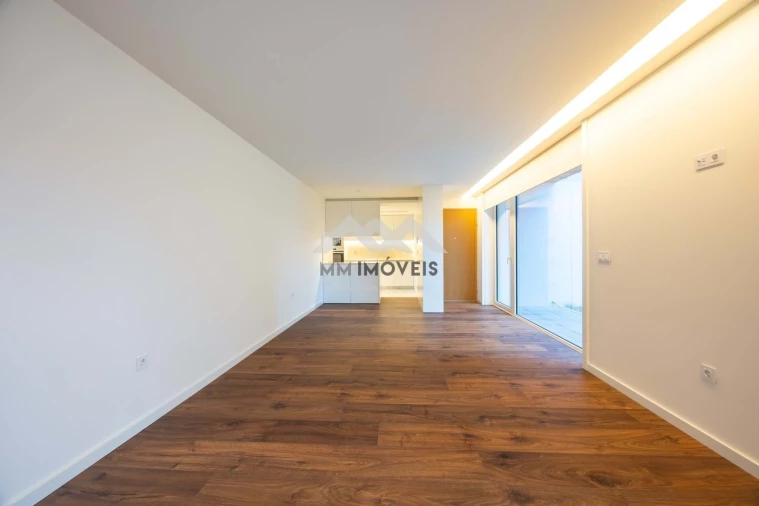 Apartamento T1 para Venda em Paranhos Foto 12