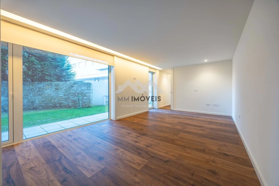 Apartamento T1 para Venda em Paranhos Foto 26