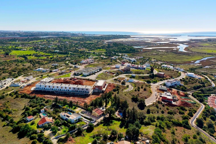 Moradia T4 para Venda em Mexilhoeira Grande Foto 29