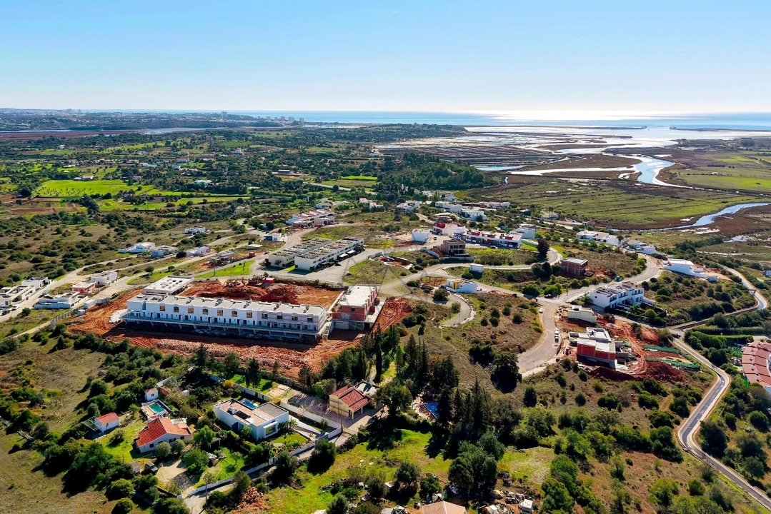 Moradia T4 para Venda em Mexilhoeira Grande Foto 29