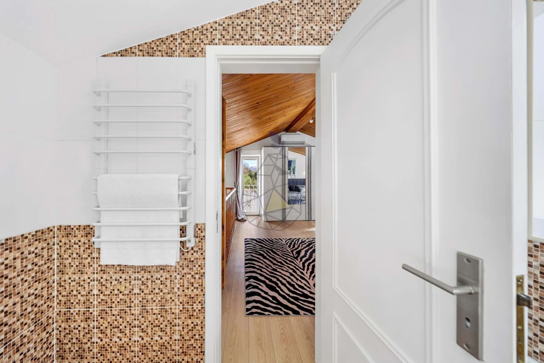 Moradia T3 para Venda em Guia Foto 47