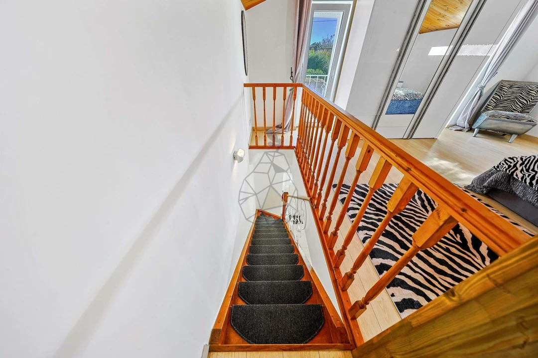 Moradia T3 para Venda em Guia Foto 53