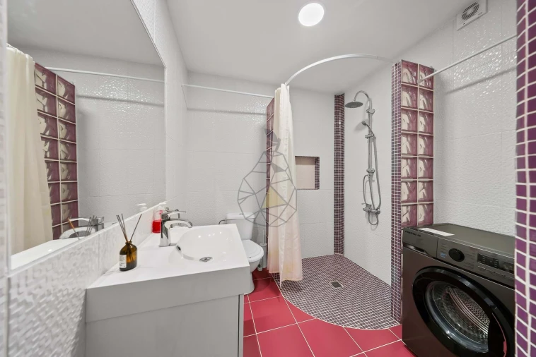 Moradia T3 para Venda em Guia Foto 9