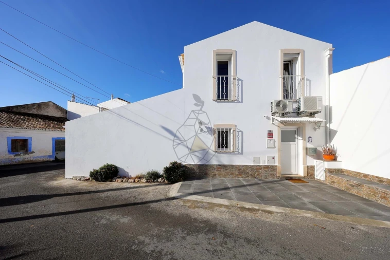 Moradia T3 para Venda em Guia Foto 29