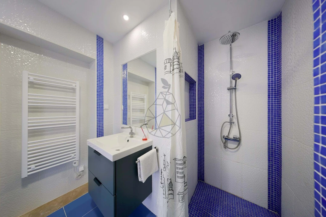 Moradia T3 para Venda em Guia Foto 33